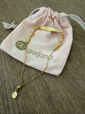 Gorjana Gold Beaded Bar Bracelet with saying: clarity creates simplicity